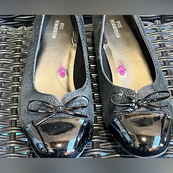 Ros Hommerson Women's Black Loafers - Picture 2 of 7